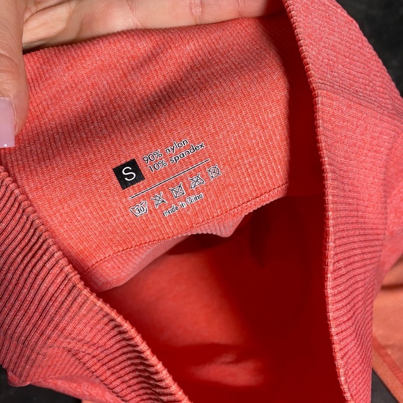 Workout pants - Picture 3 of 3